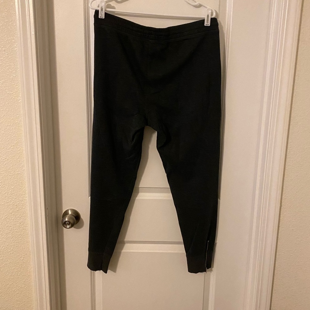 Victoria Secret jogger Sweatpants. Size M. - Picture 3 of 5